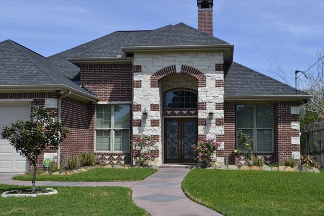 Enhancing Home Value Through Curb Appeal