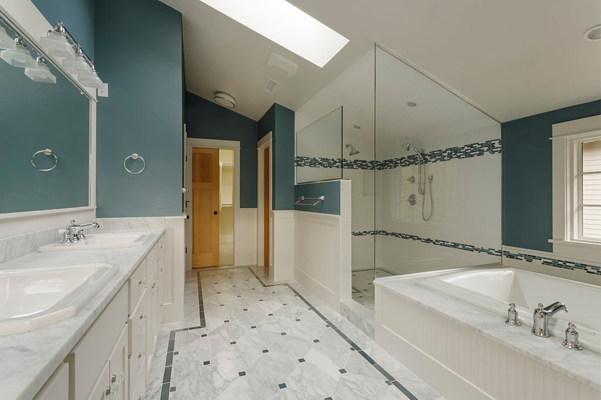 Large Master Bath Expansion Ideas for Your Main Line Home